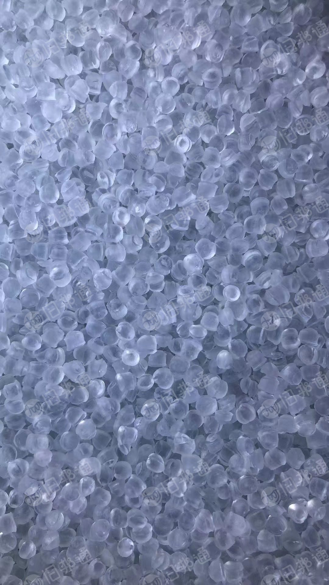 长期出售软质透明pvc颗粒，60度左右，月供二三十吨
