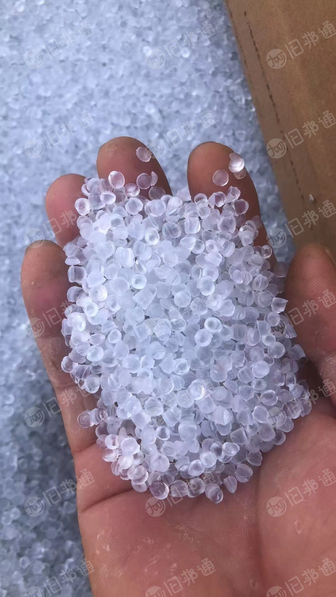 长期出售软质透明pvc颗粒，60度左右，月供二三十吨