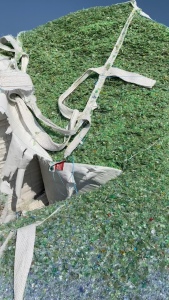 长期出售pet瓶片风选尾料，现货百十吨，也有材质机尾料、色选机尾料都有