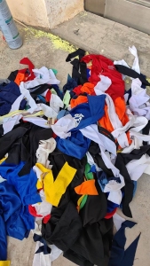 长期出售球衣涤纶废布，制衣厂下来的，每月300-400吨，货在广西玉林