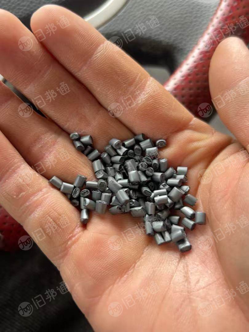出售bopp电容器薄膜边角料,月供30吨,可以做银色或者黑色的pp颗粒