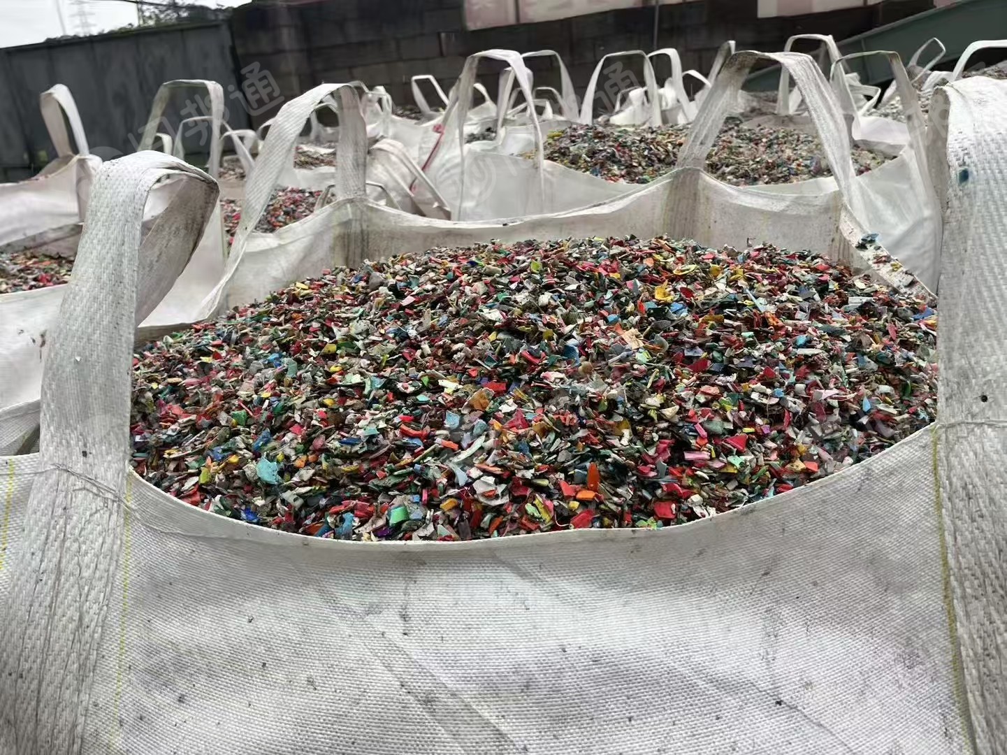 出售清水沉底花丙破碎料,现货一挂