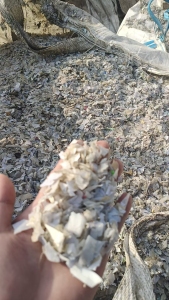 出售PET分离破碎下来的PVC浮料，现货6*8一车，月供20吨左右