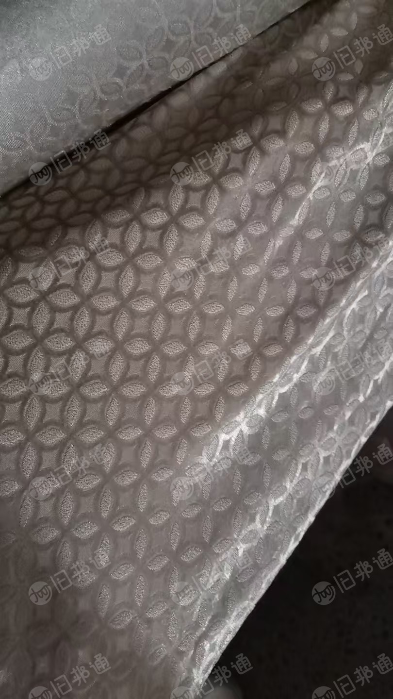 厂家大量出售库存布，现货一百多吨，内含沙发布，白胚布，统货走，货在浙江长兴