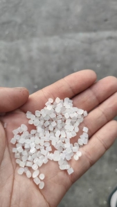 出售特级高压颗粒，过120目，现货60吨