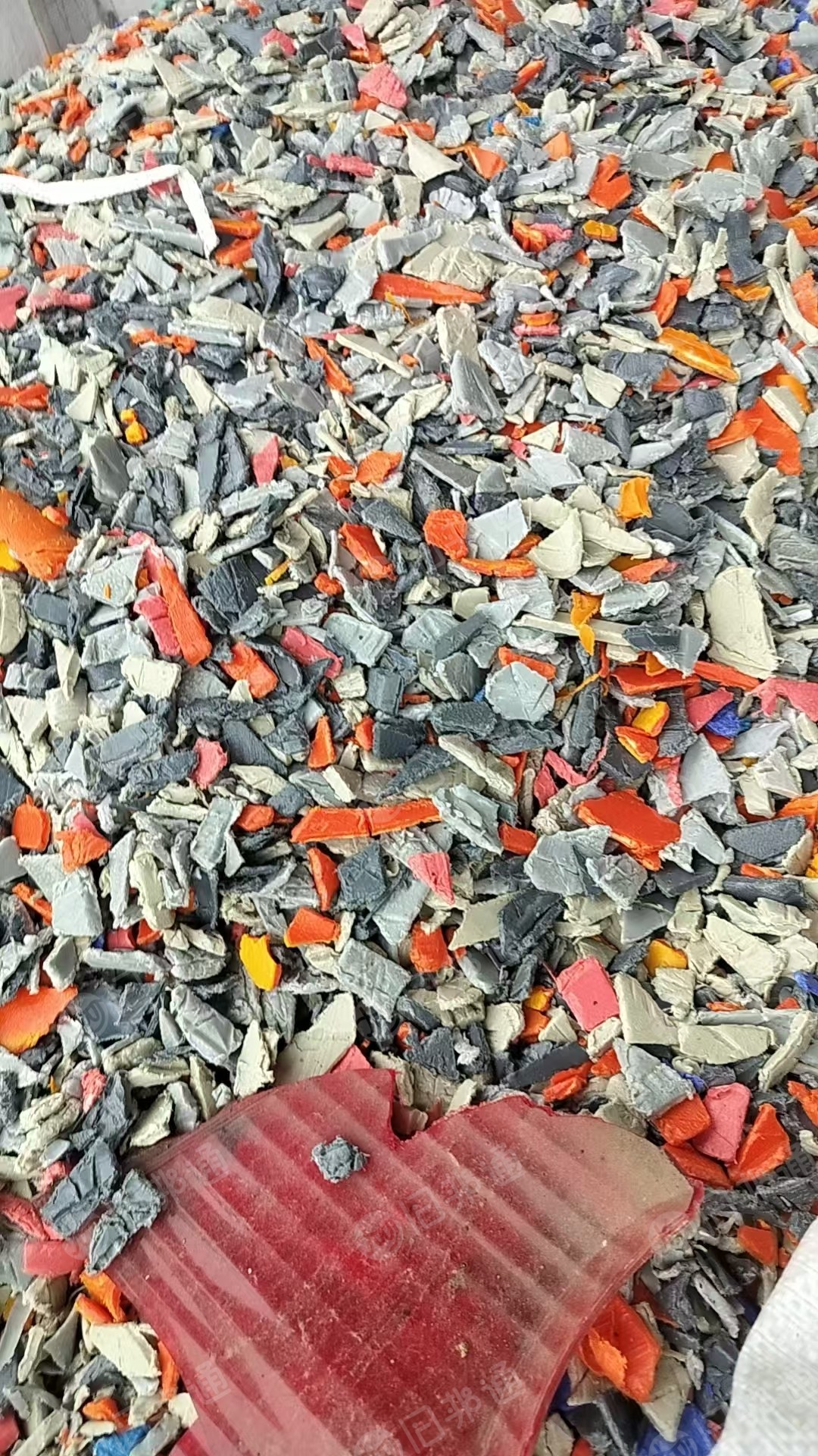 出售PP保险杠破碎料，风干的，月供60吨