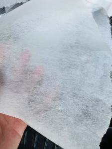 出售无纺布卷材，无纺布，现货9吨左右