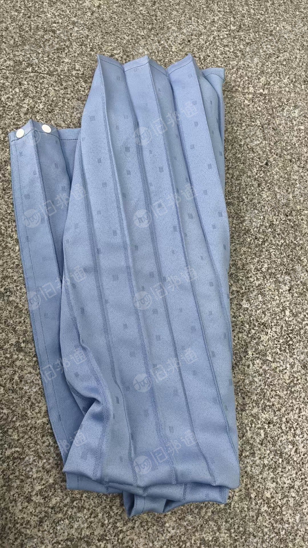 长期出售火车上淘汰下来的报废物品,纺织废料,枕芯棉,硬卧具,座椅套,旧窗帘等,今年会有180吨货