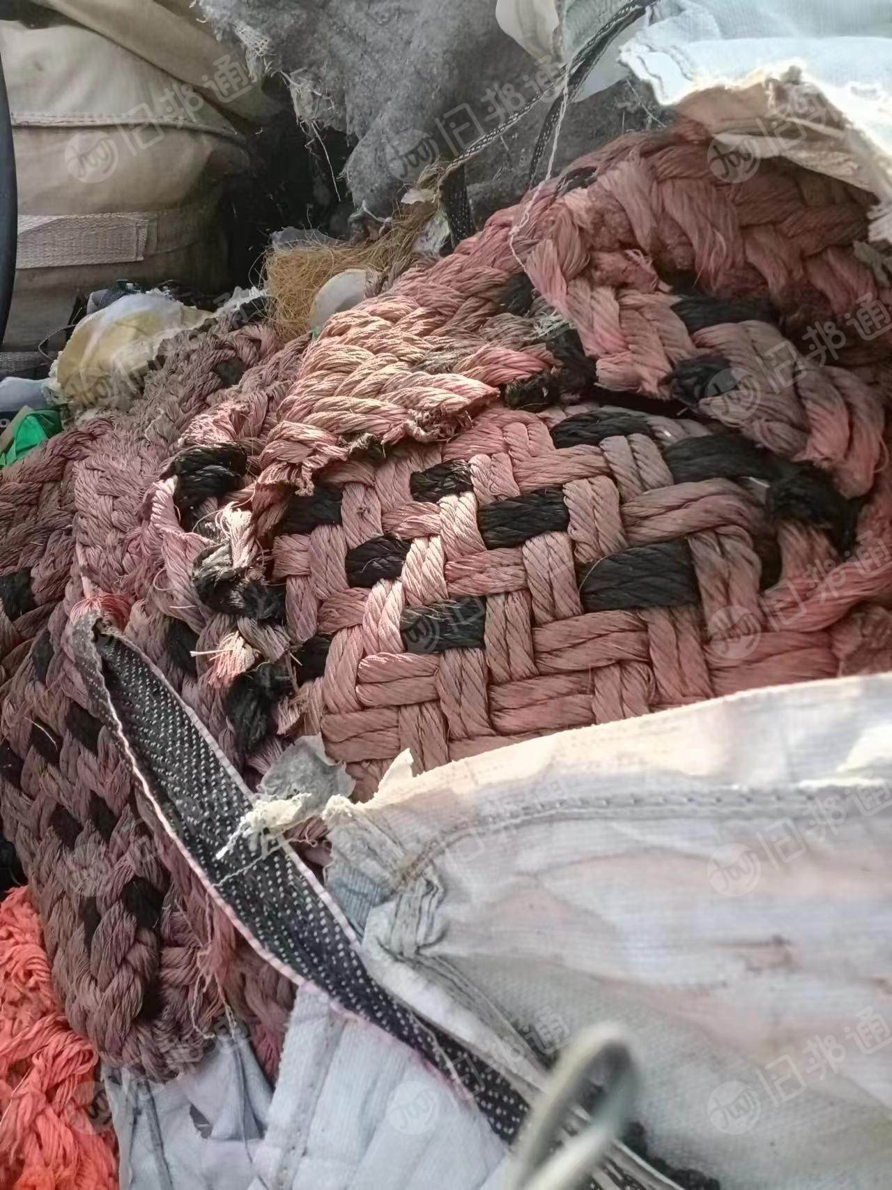 长期出售丙纶绳，丙纶废料，现货有10吨左右，货在上海
