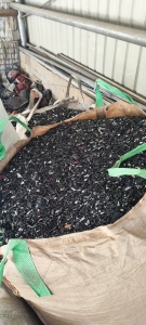 长期出售汽车保险杠破碎料，没有过盐水，月供20吨