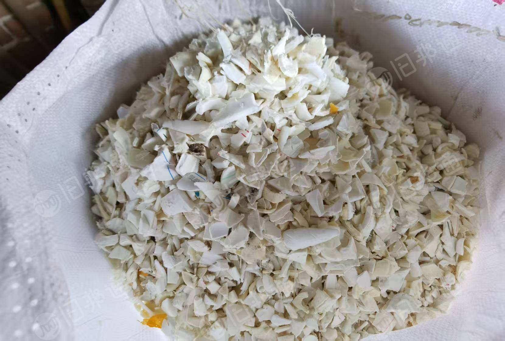 出售白色PPR管破碎料,现货30吨,长期有货