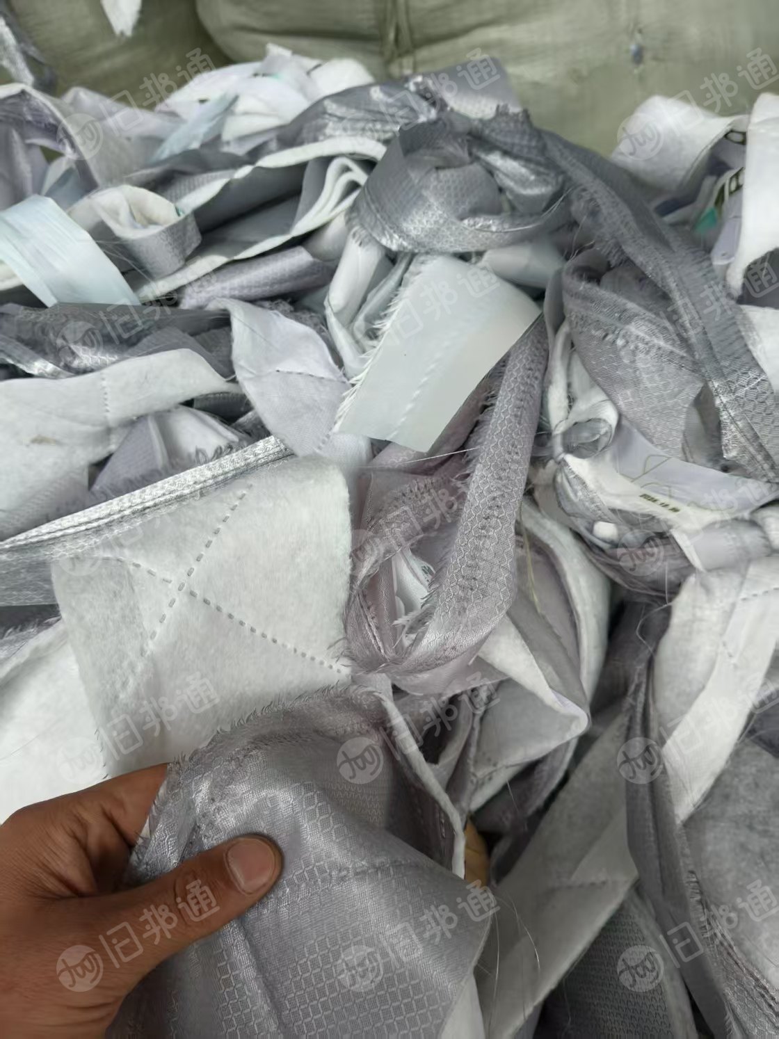 出售挡风被下脚料,绗棉下脚料,厂在河南洛阳