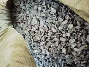 出售输液瓶上的丁基胶塞，月供20吨