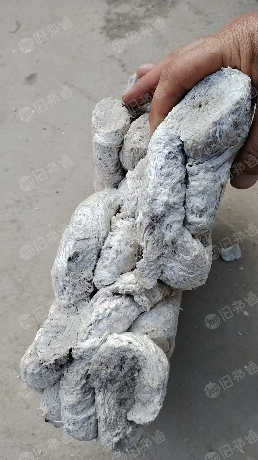 长期出售热熔块,现货7-8吨左右