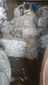 长期出售干造高压膜，高压和缠绕膜粘膜混在一起