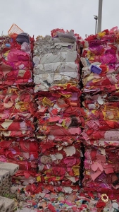 出售红蓝丙压块，现货十来吨