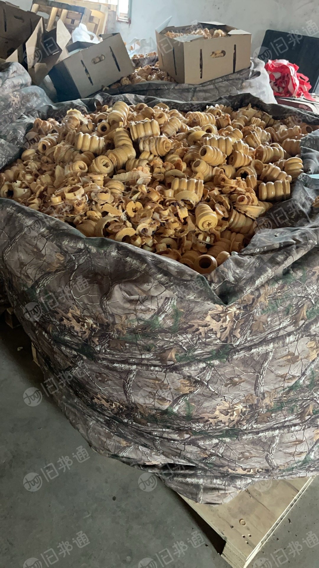 出售聚氨酯废料,现货十几吨