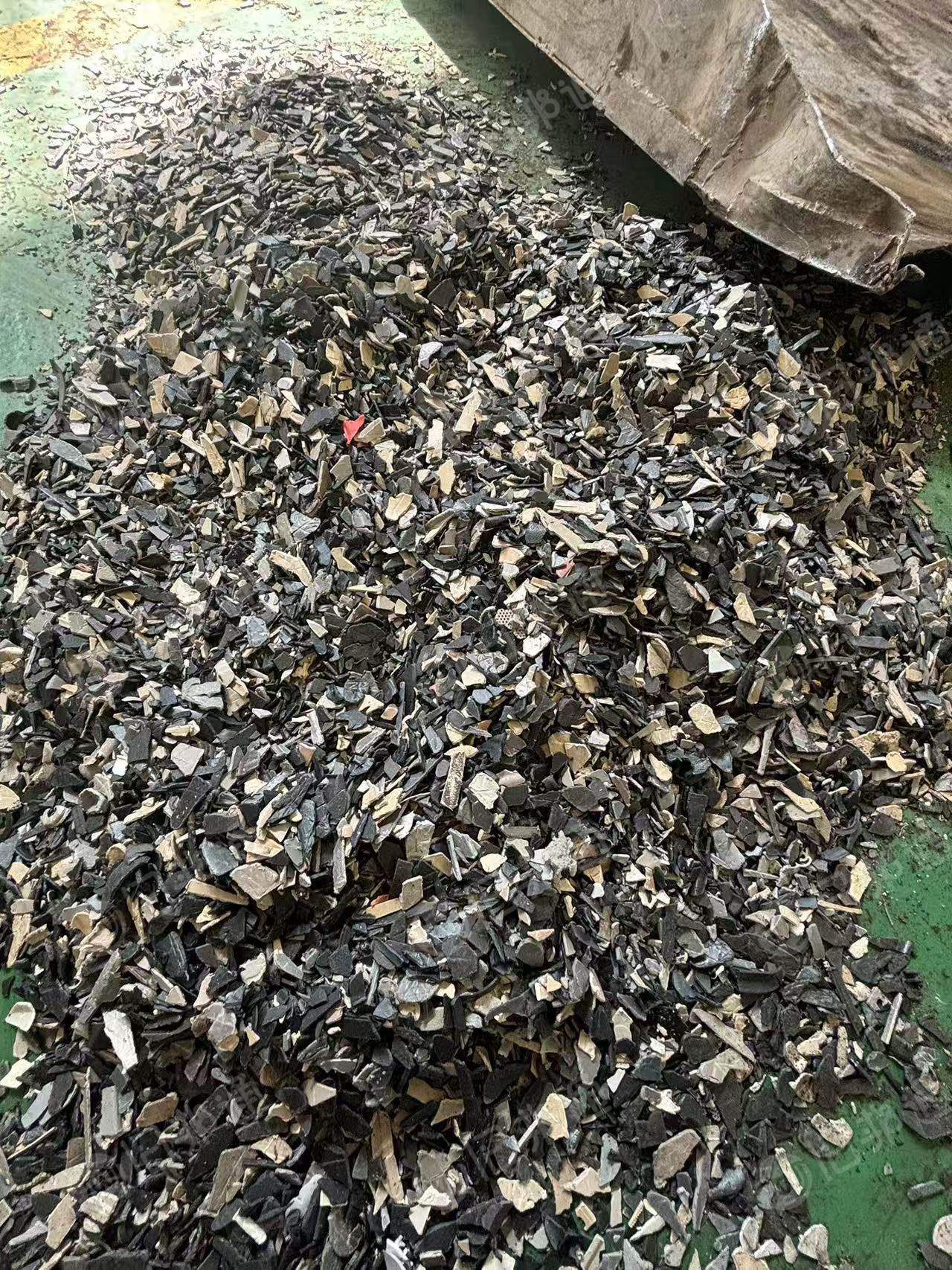 出售PP汽车破碎料，汽车内饰破碎料，清洗甩干 