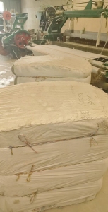 出售纺织厂下来的库存布,梭织布,涤棉布,现货有9万多米,货在安徽淮南