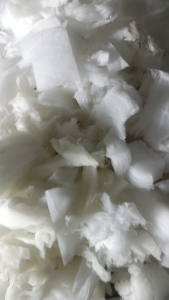 出售服装厂下来的丝绵下脚料，没带布，现货10吨，厂在云南瑞丽