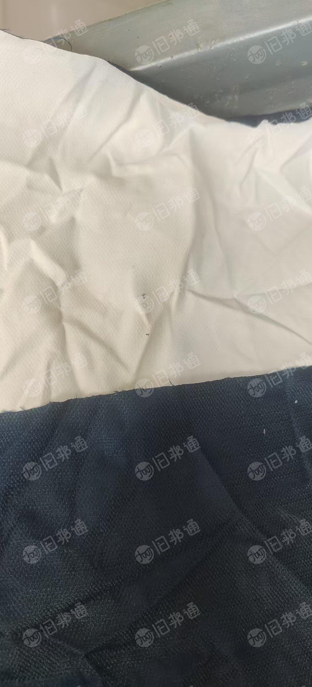 长期出售涤纶废布，单面胶，现货30吨，货在山东青岛