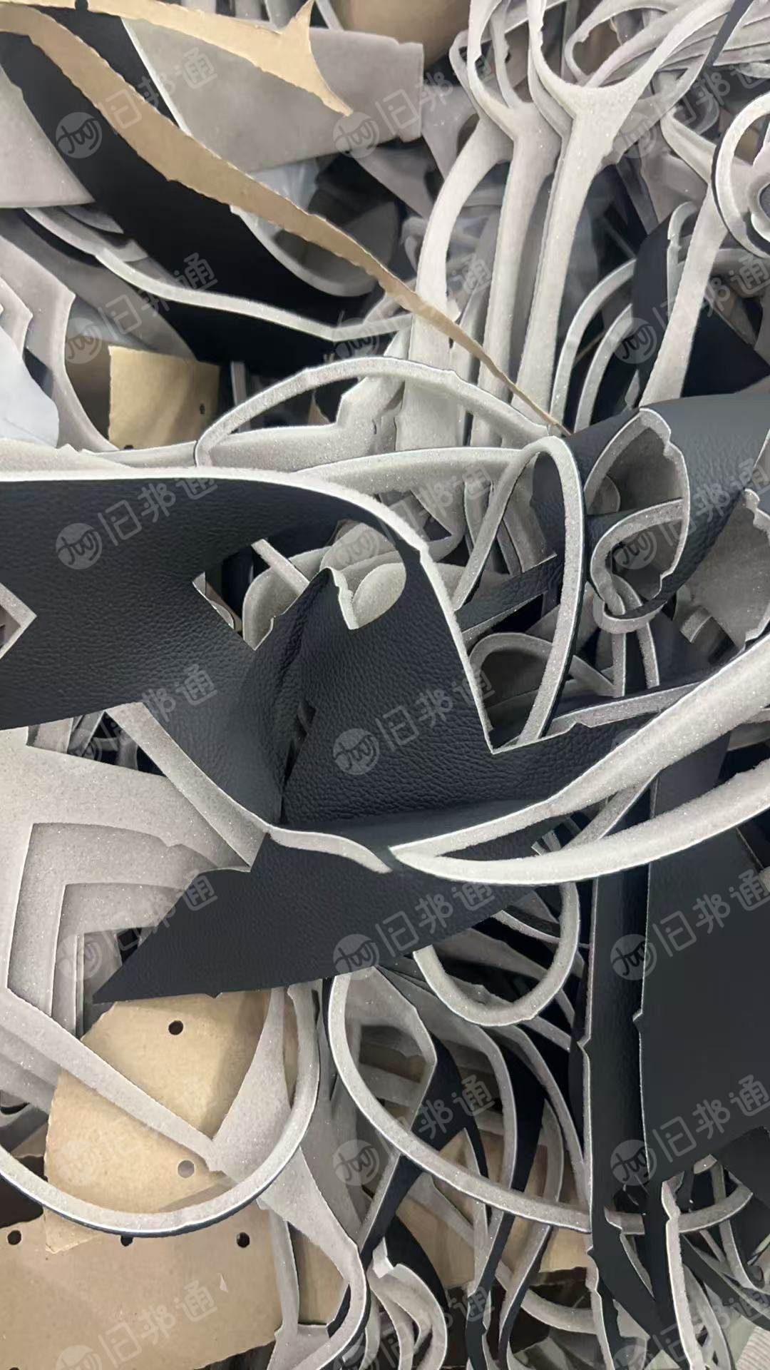 长期出售pvc汽车革边角料,环保料,月供20-30吨左右