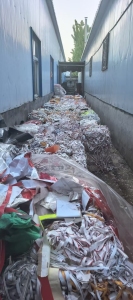 出售pvc不干胶边角料，月供20吨