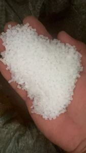 长期出售尼龙废丝单6，尼龙颗粒几百公斤， 尼龙块几百公斤  尼龙丝10吨左右，厂在福建泉州