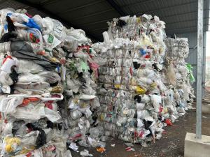 出售三级杂膜料，月供60吨