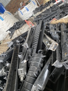 出售尼龙破碎料，尼龙水箱、风扇，单六、双6都有，月供200吨