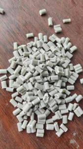 长期出售纯吨包做的大白料，PP吨包颗粒，现货40吨左右，每月供货100吨