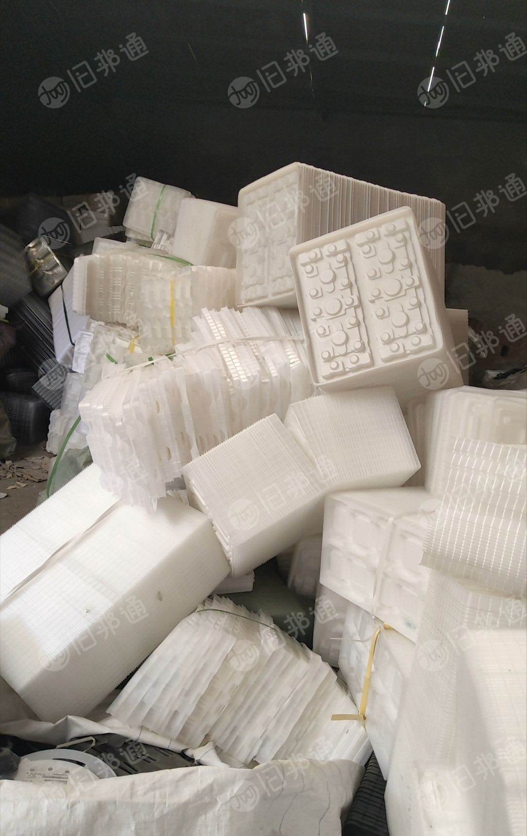 出售电子厂下来的乳白色PP吸塑盒废料，长期有货