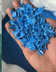 出售PP空心板破碎料