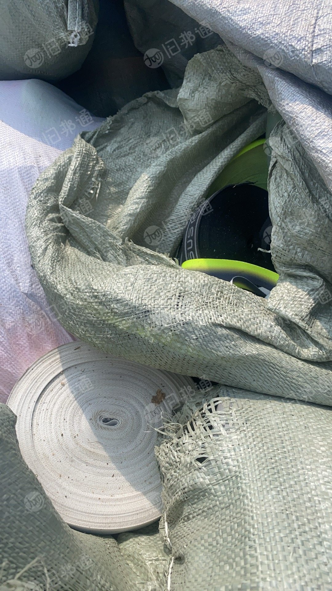 出售涤纶织带,织带边角料,现货两吨左右