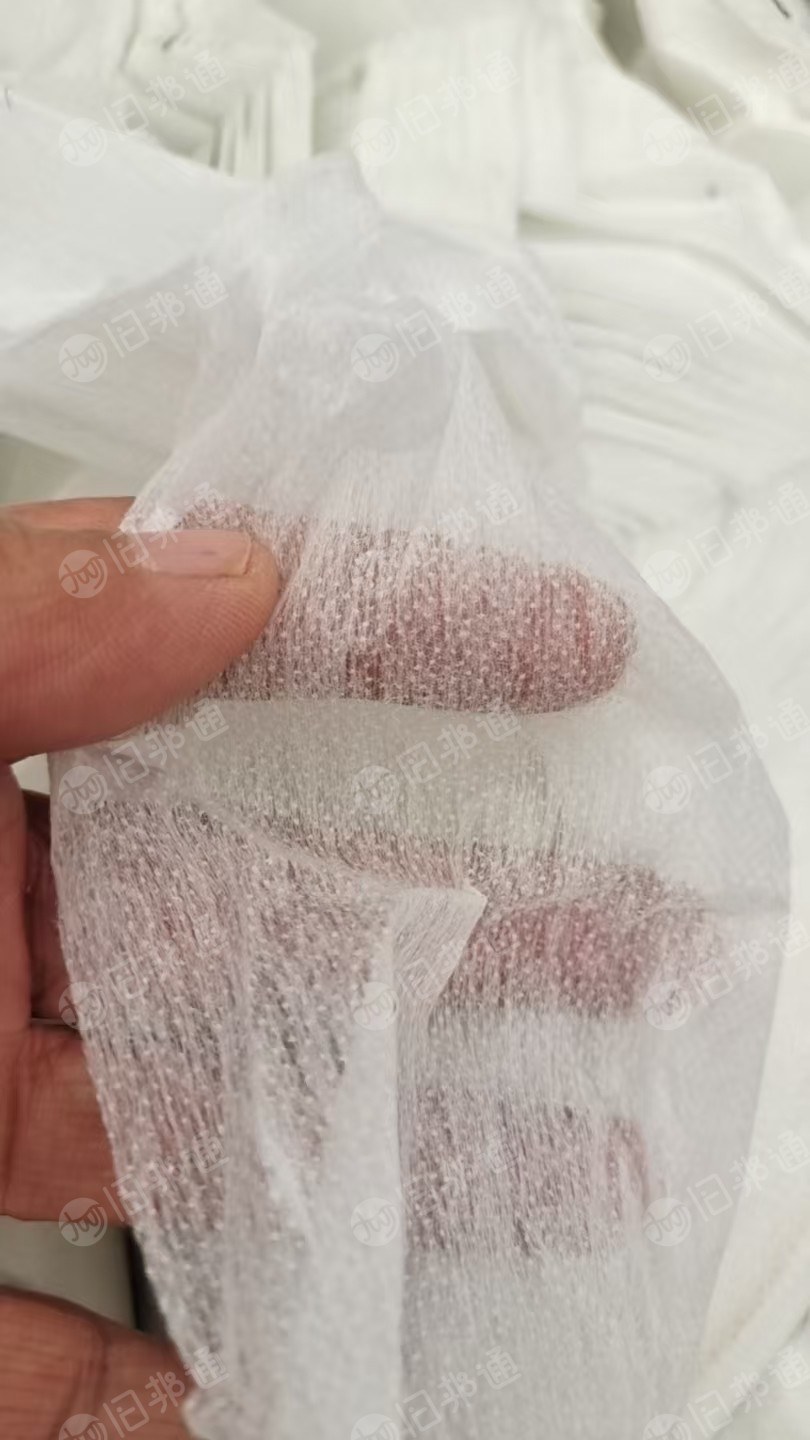 长期出售白色涤纶废布，涤纶边角料，现货40吨左右