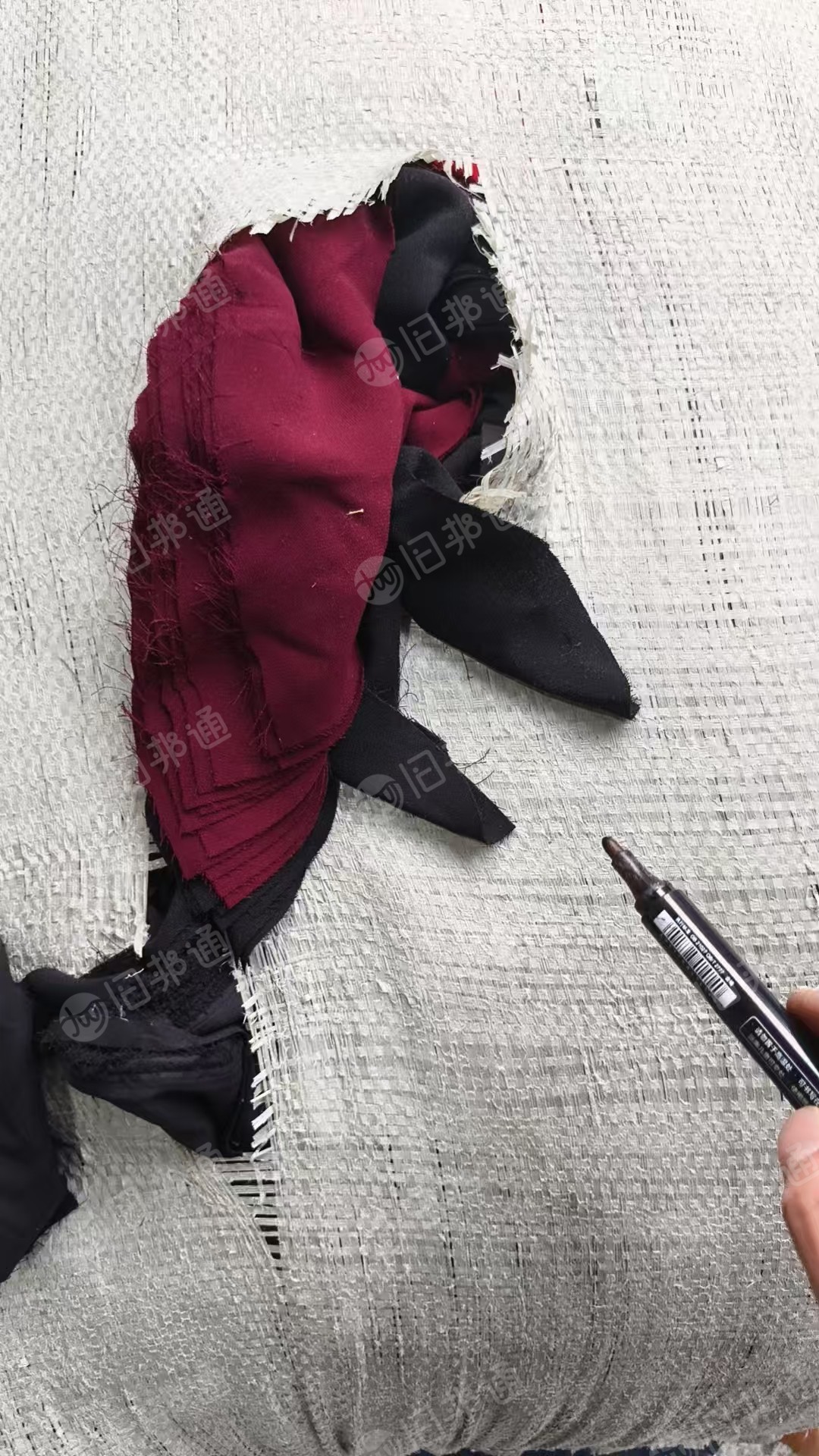 长期出售涤纶废布，现货25吨左右，厂在浙江嘉兴