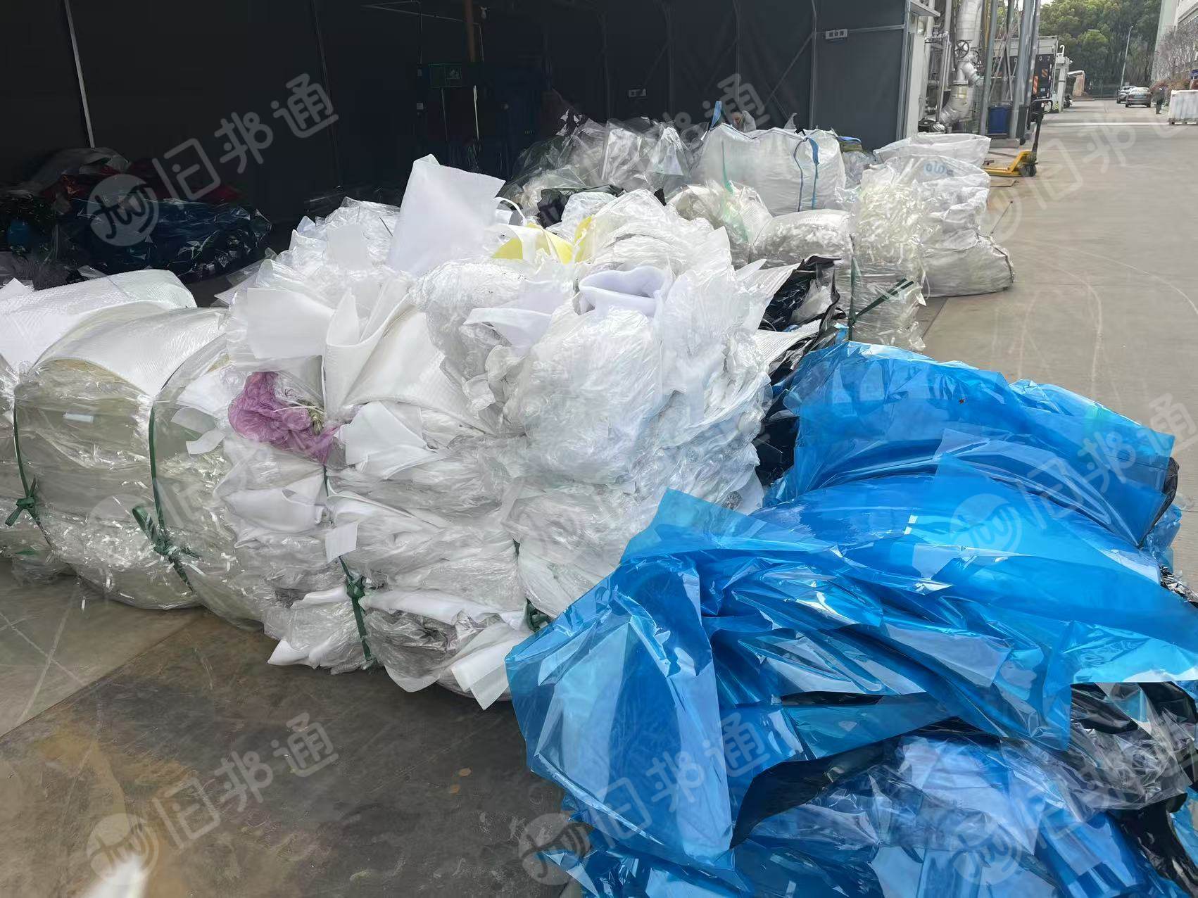 出售PET膜，带胶和不带胶，透明和杂色分开的，月供20吨