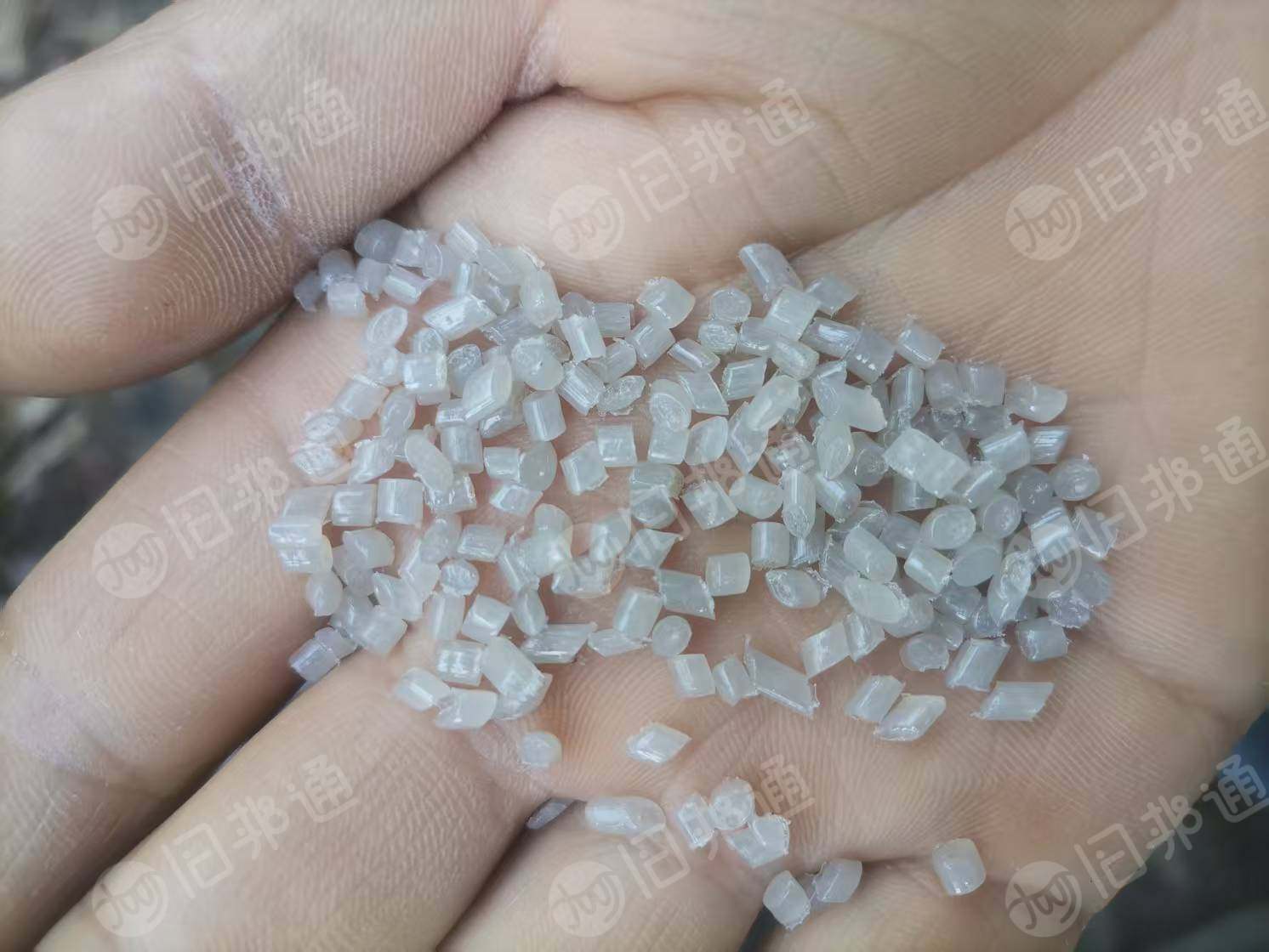 出售特级高压颗粒，缠绕膜颗粒，过两张100目，可以注塑拉改性吹膜