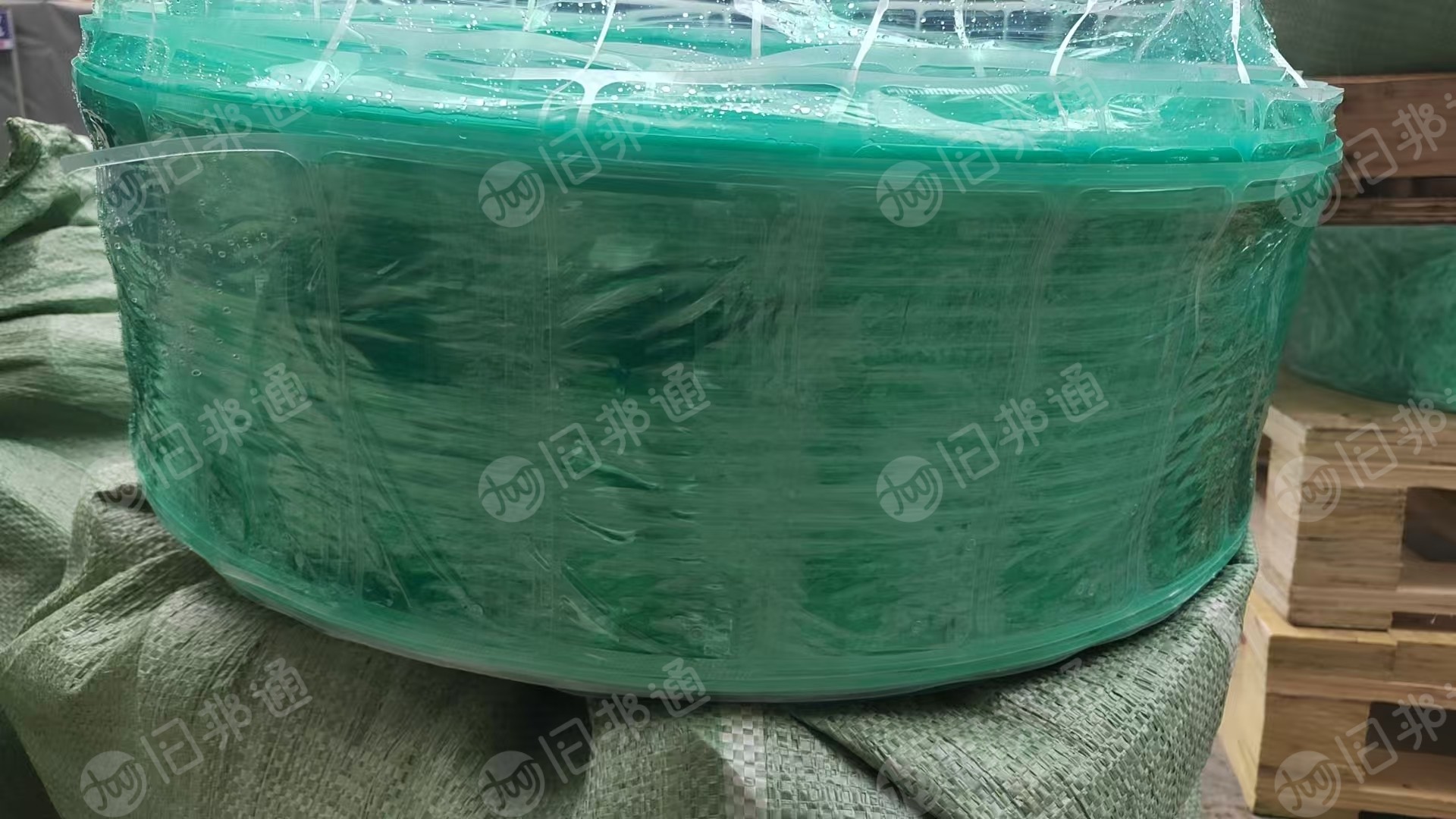 厂家出售PE/PET复合料 