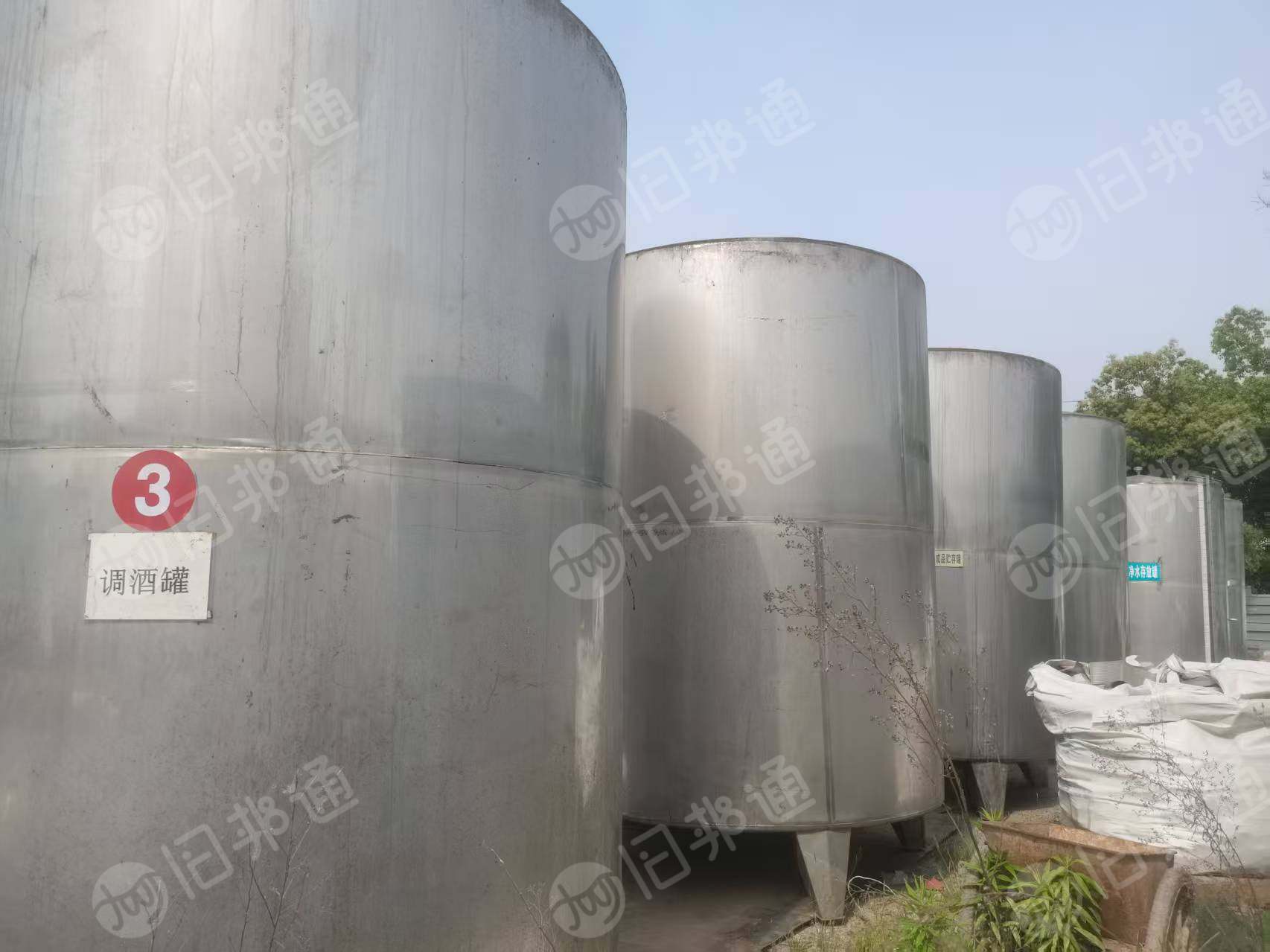 出售304不锈钢酒灌，有11个，一个500多公斤