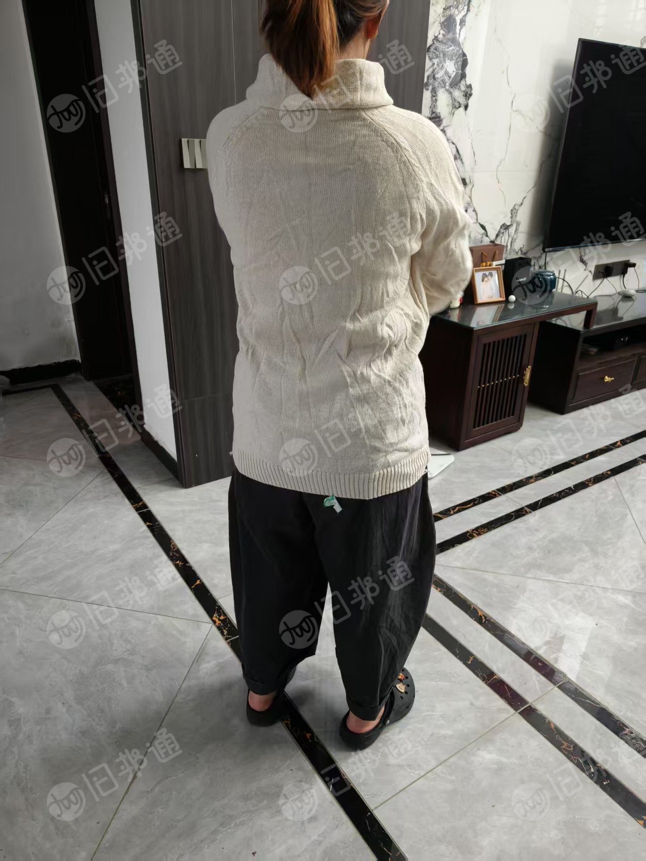 出售一批库存毛衣,现货5-6万件,厂在河南周口