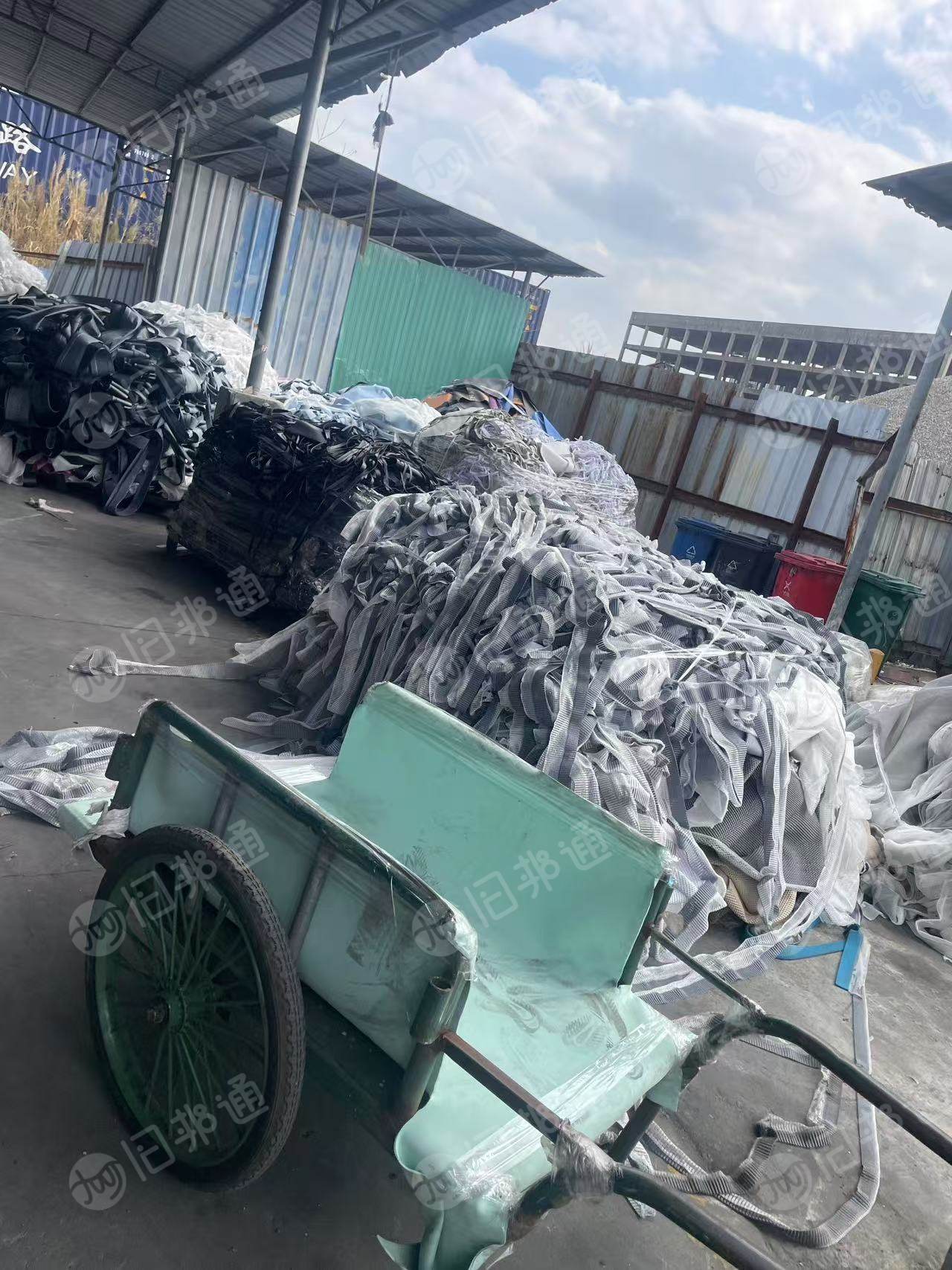 大量出售瑜伽垫厂的PVC边料 现货100吨以上