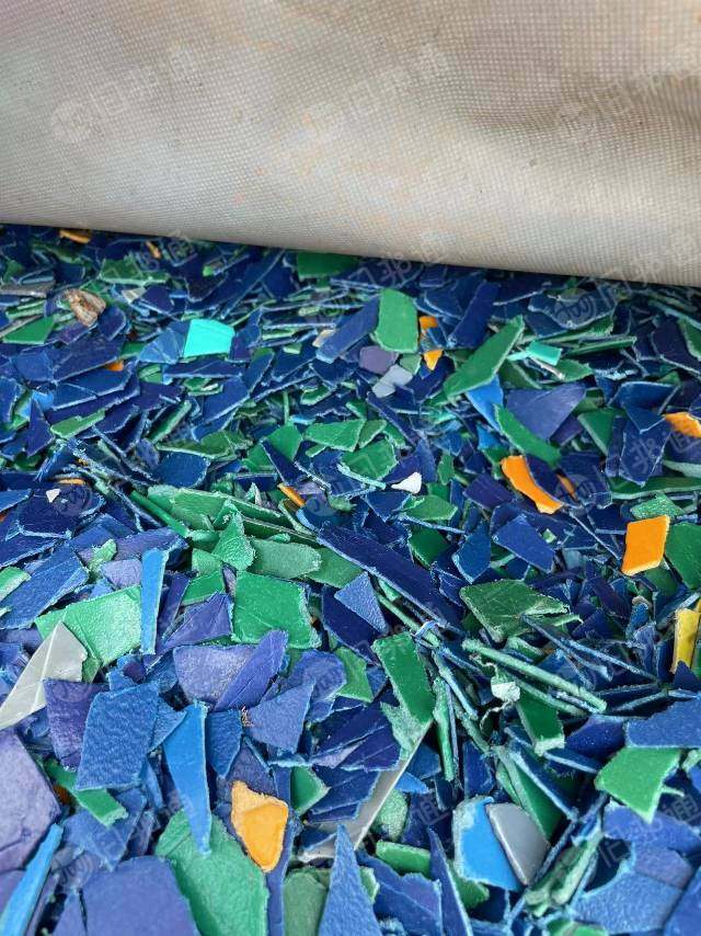 出售PE低压破碎料，现货70多吨