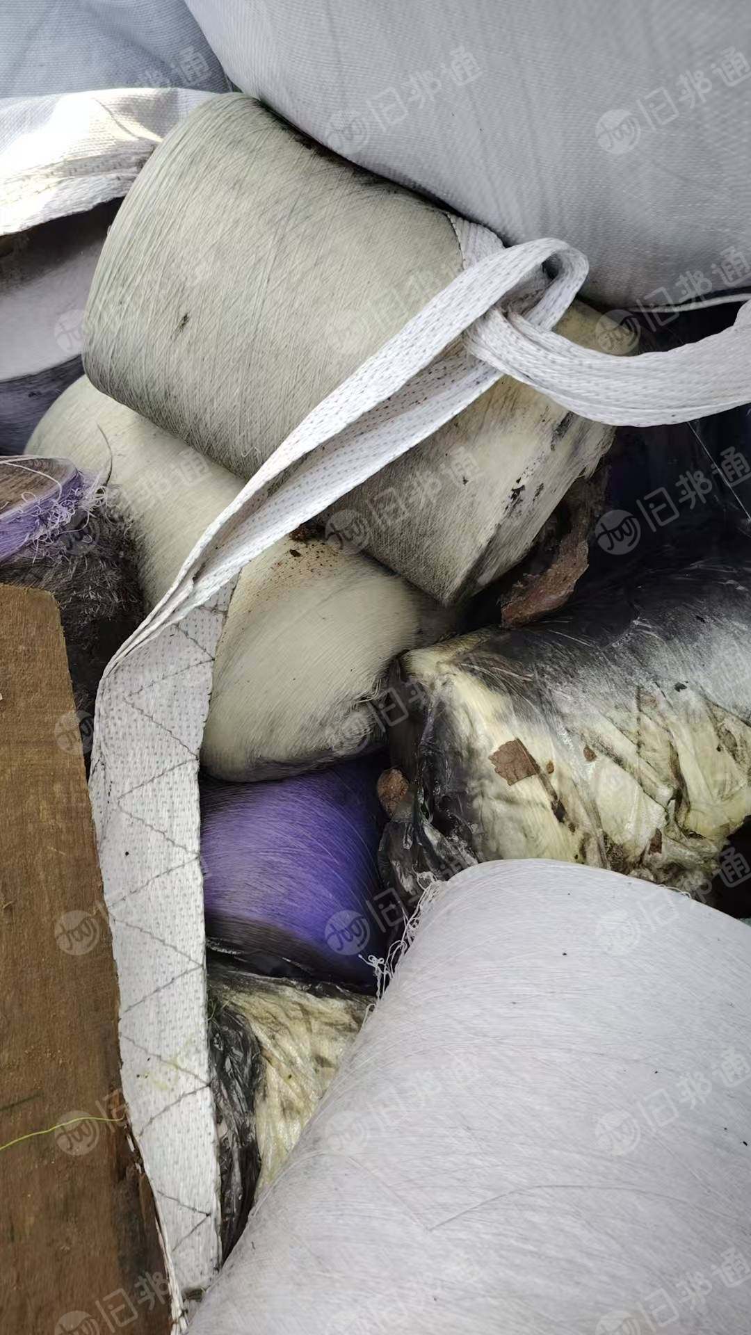 出售涤纶起火废丝,涤纶废丝,现货有30吨,颜色多样,白色最多