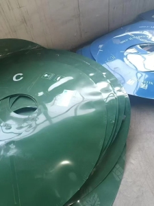 出售PE钢卷皮废料,沉水的,月供30吨