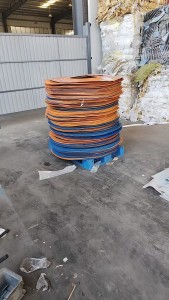 出售全漂钢卷皮废料，现货15吨，长期有货