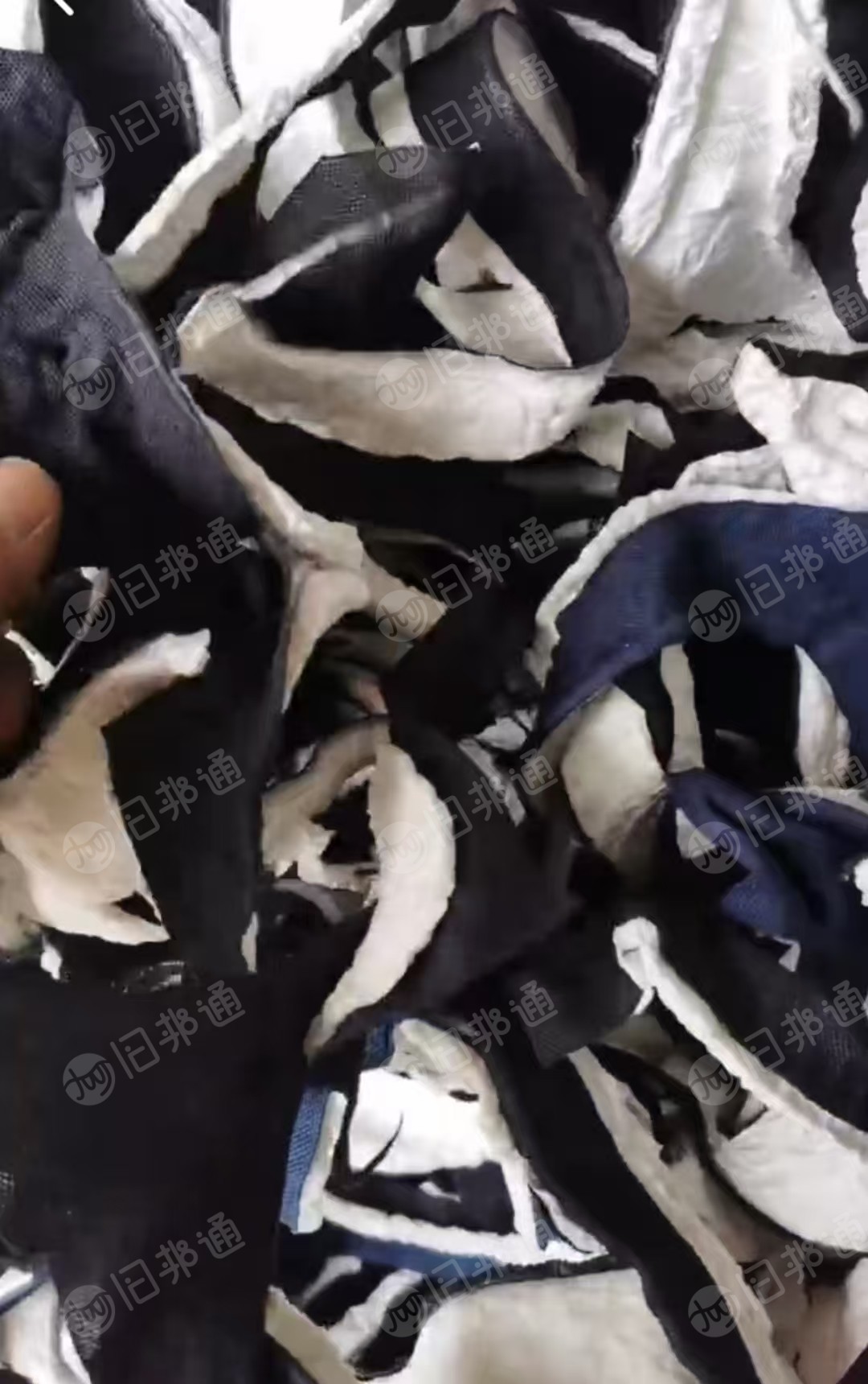 出售tpu复合涤纶废布，可以造粒，现货有150吨，货在福建泉州