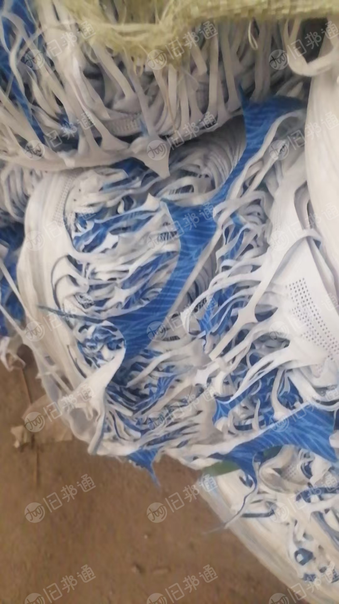 长期大量出售口罩下脚料PP复合PET的，三个颜色。每个月有60吨左右，厂在河南郑州