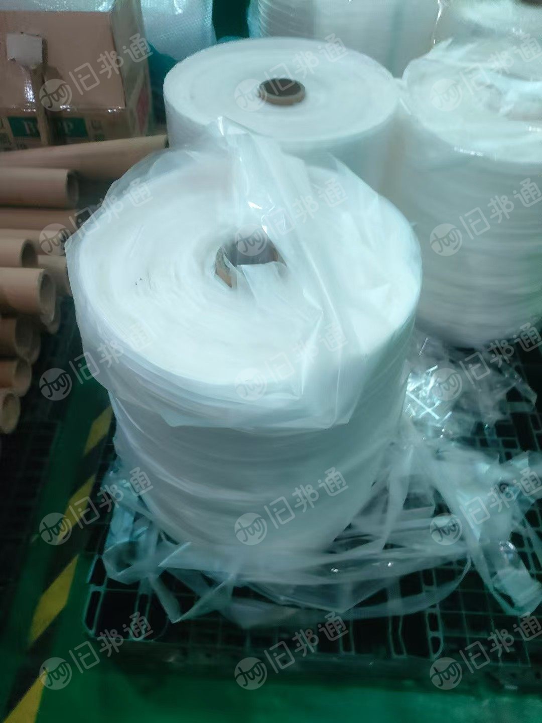 出售透明PP膜，花丙膜，卷筒和压包都有，现货三四十吨，卫生纸厂下来的厂货，干净