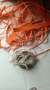 长期出售毛毡厂下脚料，毛毡废料，现货三四十吨左右，货在河北邢台